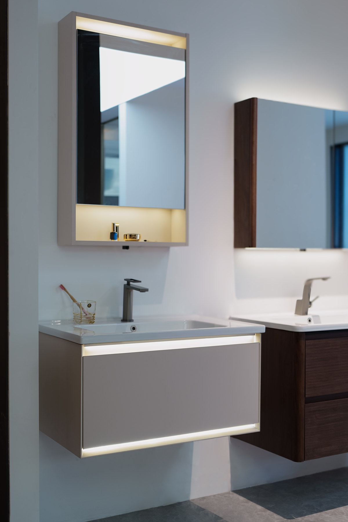 WNS Global bathroom products displayed in a Foshan showroom
