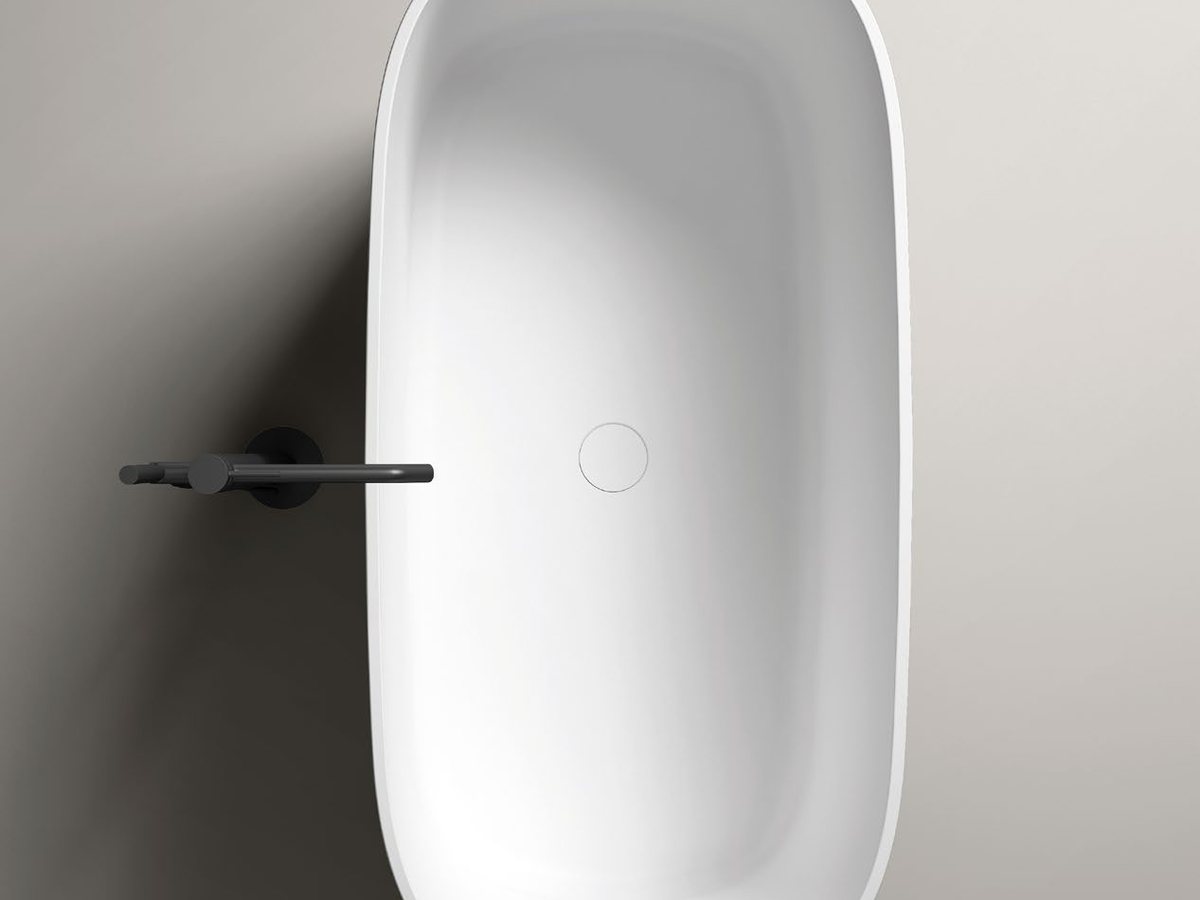 Custom solid surface bathtub