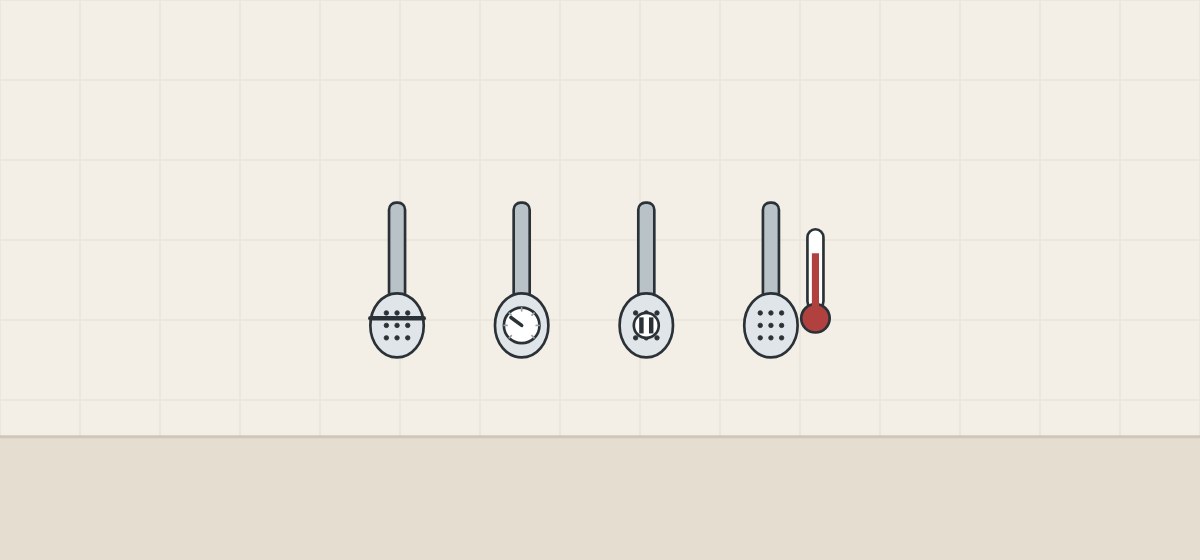 Illustration of four hand showers with a lever, a dial, a pause button and a temperature trigger
