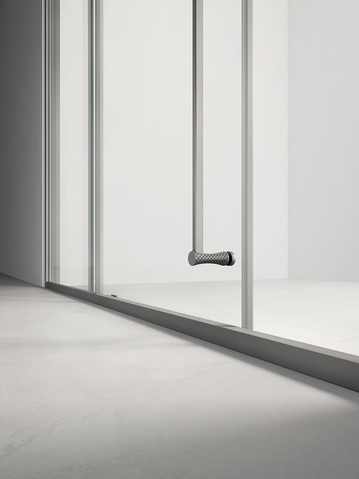 Polished glass edge and floor channel of a frameless screen