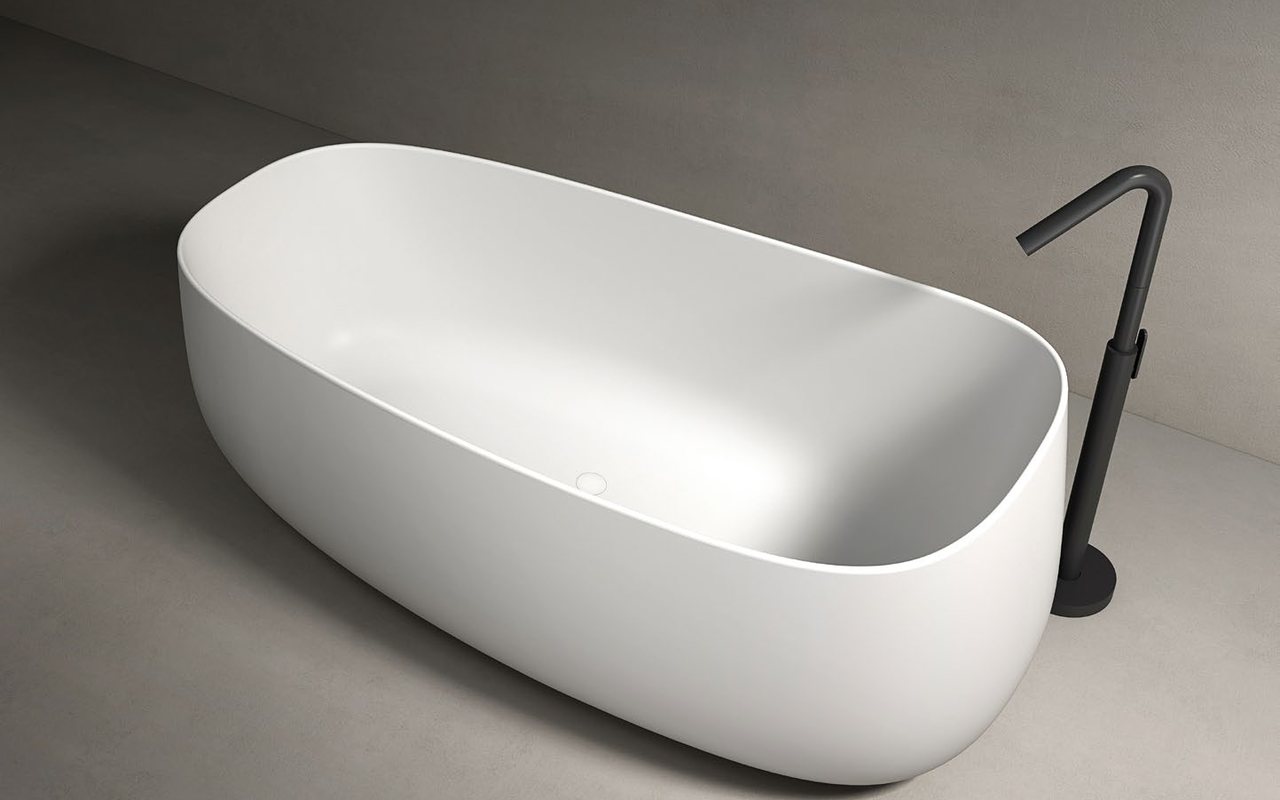 Freestanding Solid Surface Bathtubs buyer reviewing specification details and approved project documents