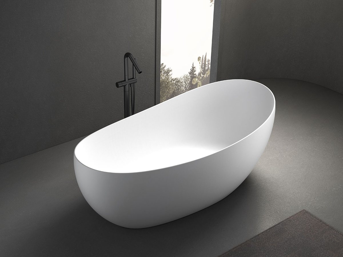 Oval freestanding solid surface bathtub